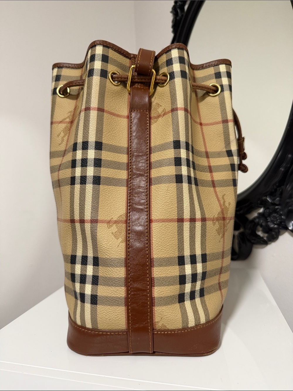 Burberry Vintage Beige Plaid Leather-Trim Drawstring Bucket Bag - Picture 4 of 15
